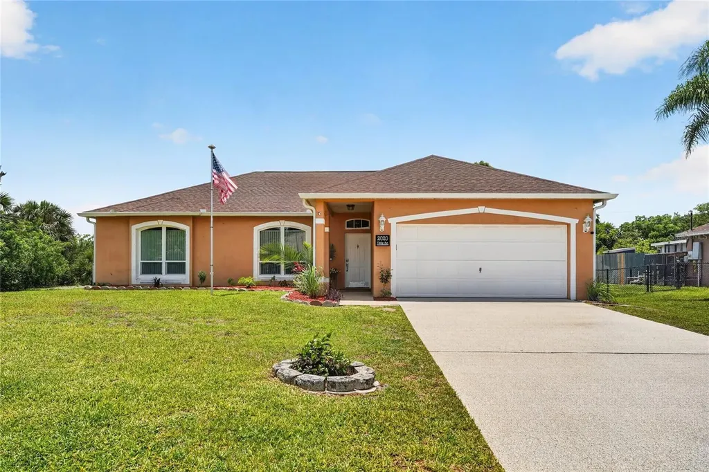 2020 Thisbe Avenue SE Palm Bay FL 32909
