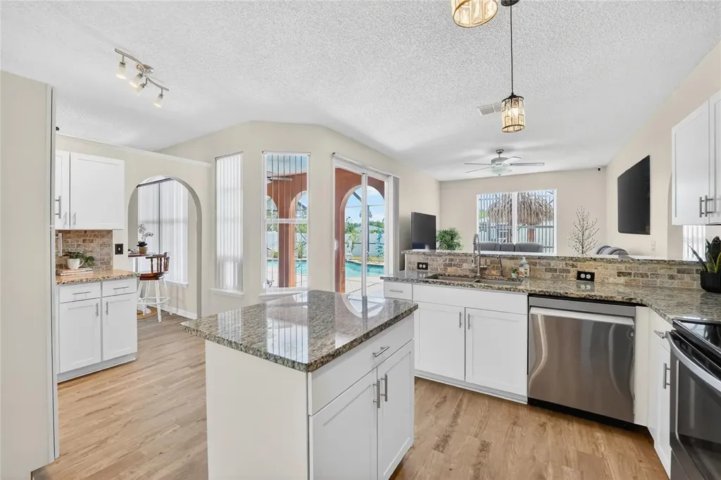 2020 Thisbe Avenue SE Palm Bay FL 32909