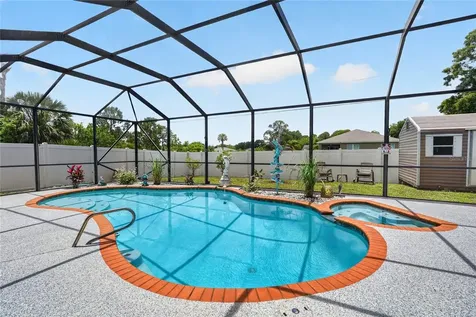 2020 Thisbe Avenue SE Palm Bay FL 32909