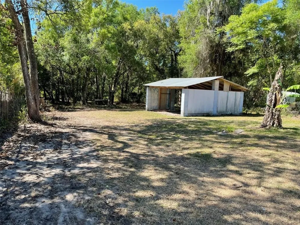 320 W Graves Avenue Orange City FL 32763