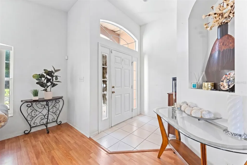2127 Ruche Court Orlando FL 32817