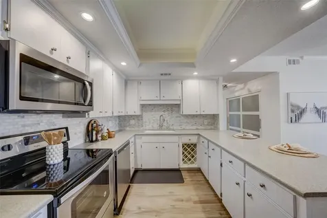 6 Belleview Boulevard Belleair FL 33756