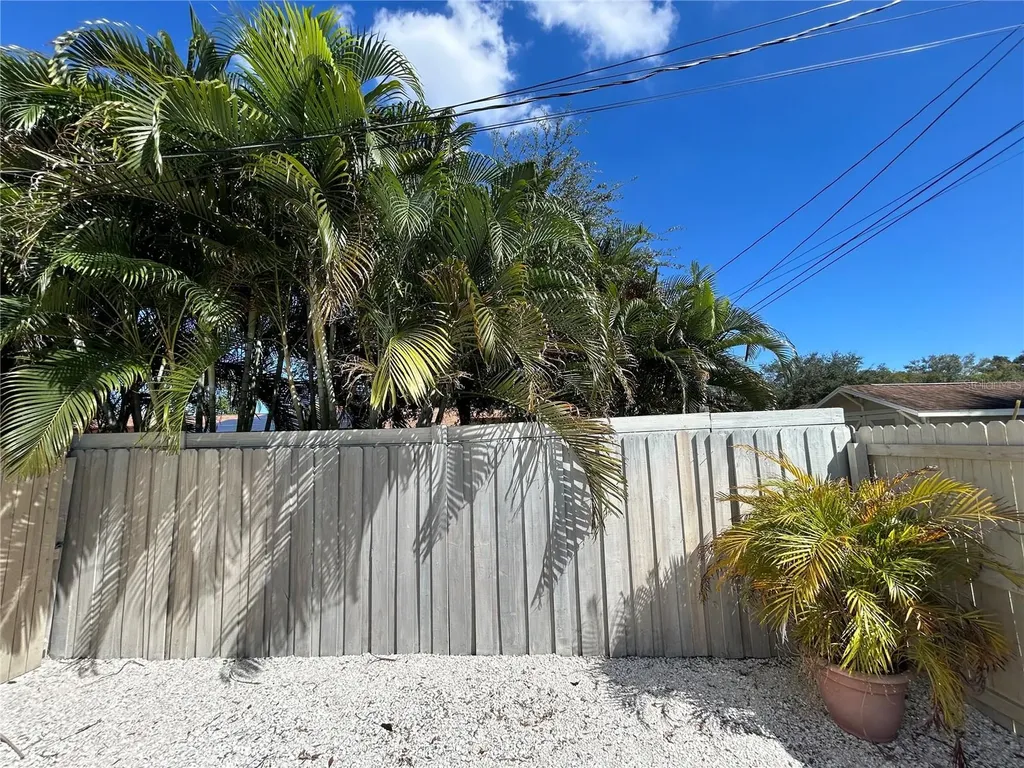 4720 7th Avenue N St Petersburg FL 33713