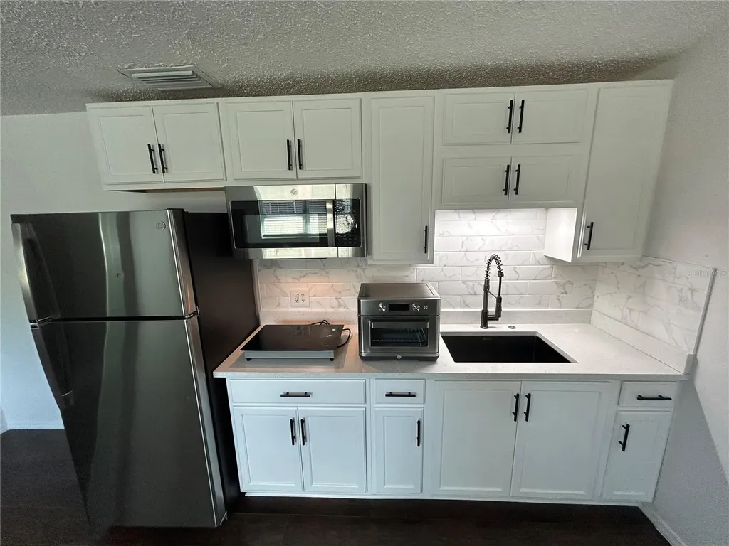 4720 7th Avenue N St Petersburg FL 33713
