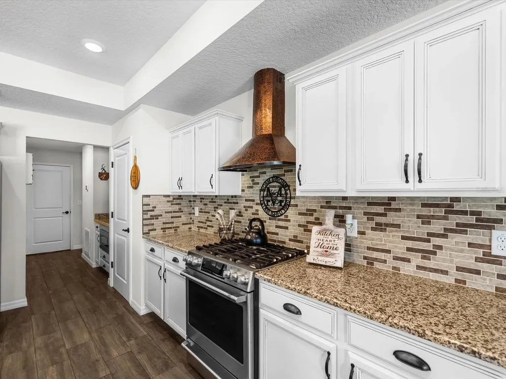 11051 Mirage Avenue Weeki Wachee FL 34614