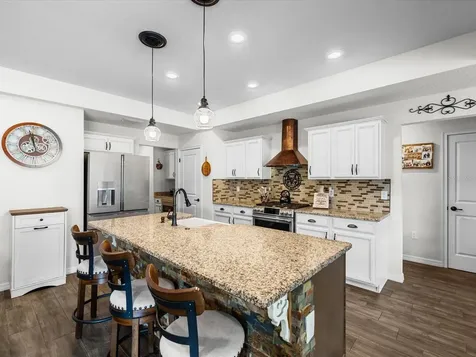 11051 Mirage Avenue Weeki Wachee FL 34614