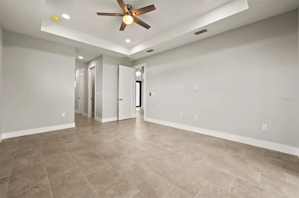 503 SW 26th Avenue Cape Coral FL 33991