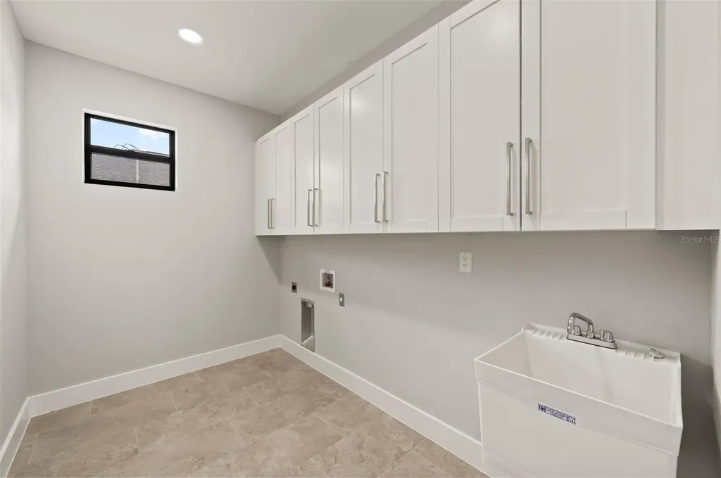 503 SW 26th Avenue Cape Coral FL 33991