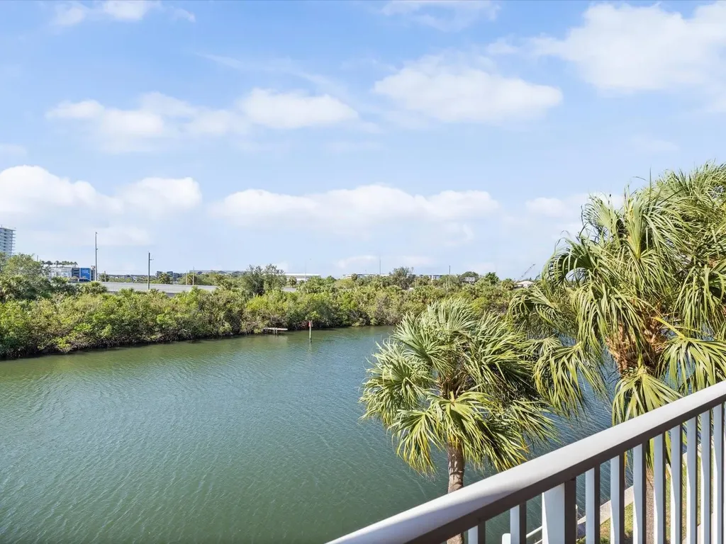 5000 Culbreath Key Way Tampa FL 33611