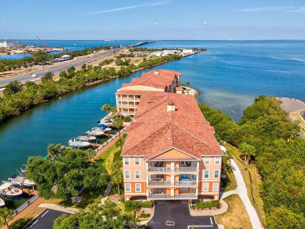 5000 Culbreath Key Way Tampa FL 33611