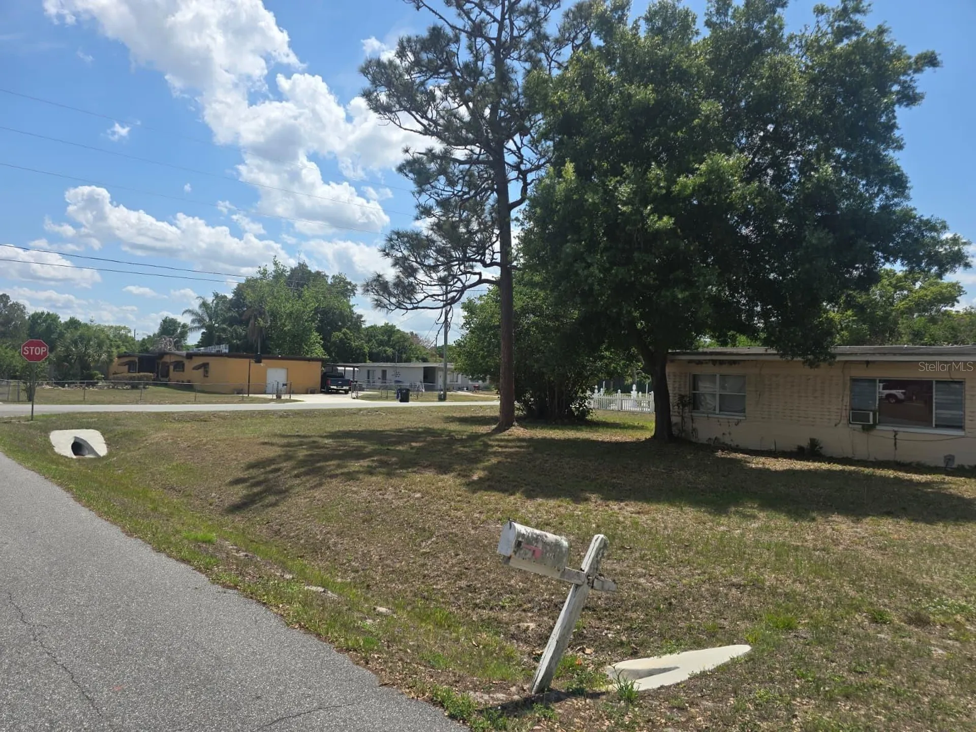 8324 Dawn Drive Orlando FL 32809