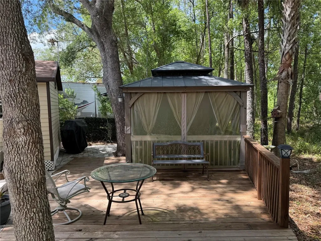 2853 NE 104th Terrace Silver Springs FL 34488