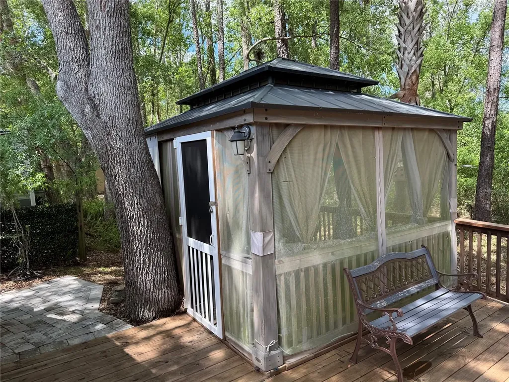 2853 NE 104th Terrace Silver Springs FL 34488