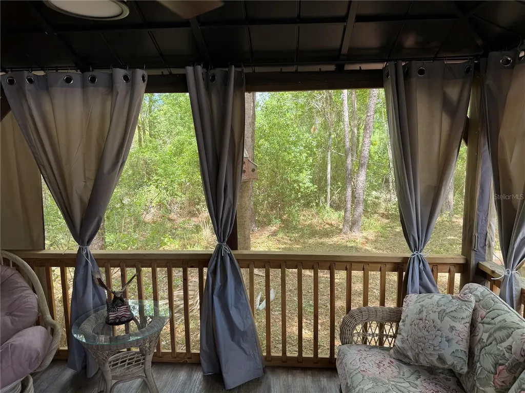 2853 NE 104th Terrace Silver Springs FL 34488