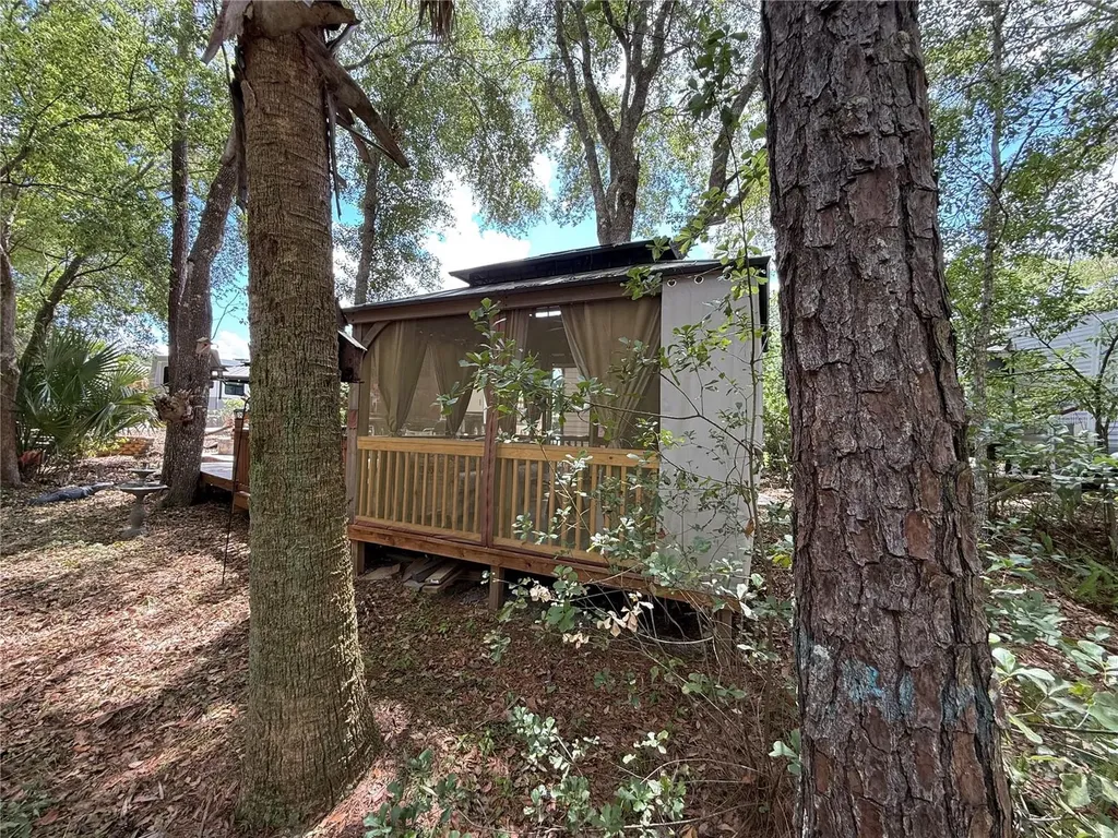 2853 NE 104th Terrace Silver Springs FL 34488