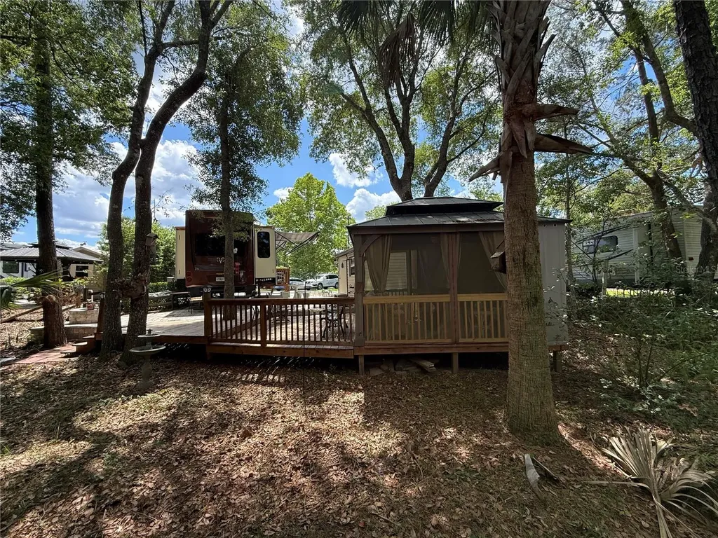 2853 NE 104th Terrace Silver Springs FL 34488