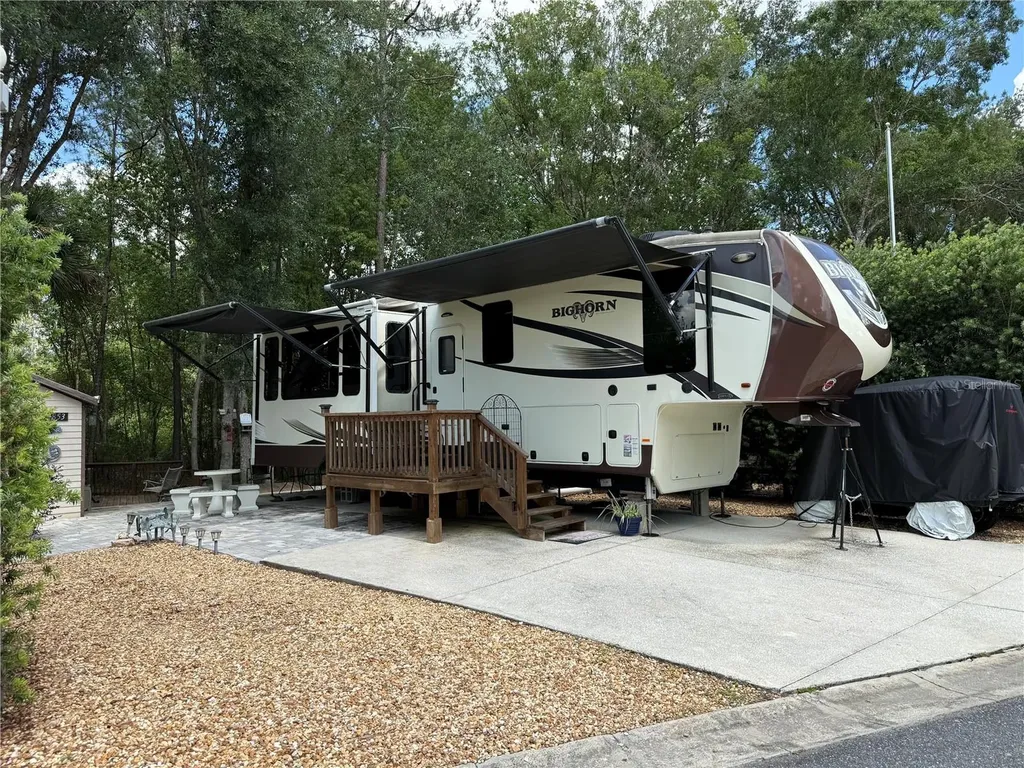 2853 NE 104th Terrace Silver Springs FL 34488