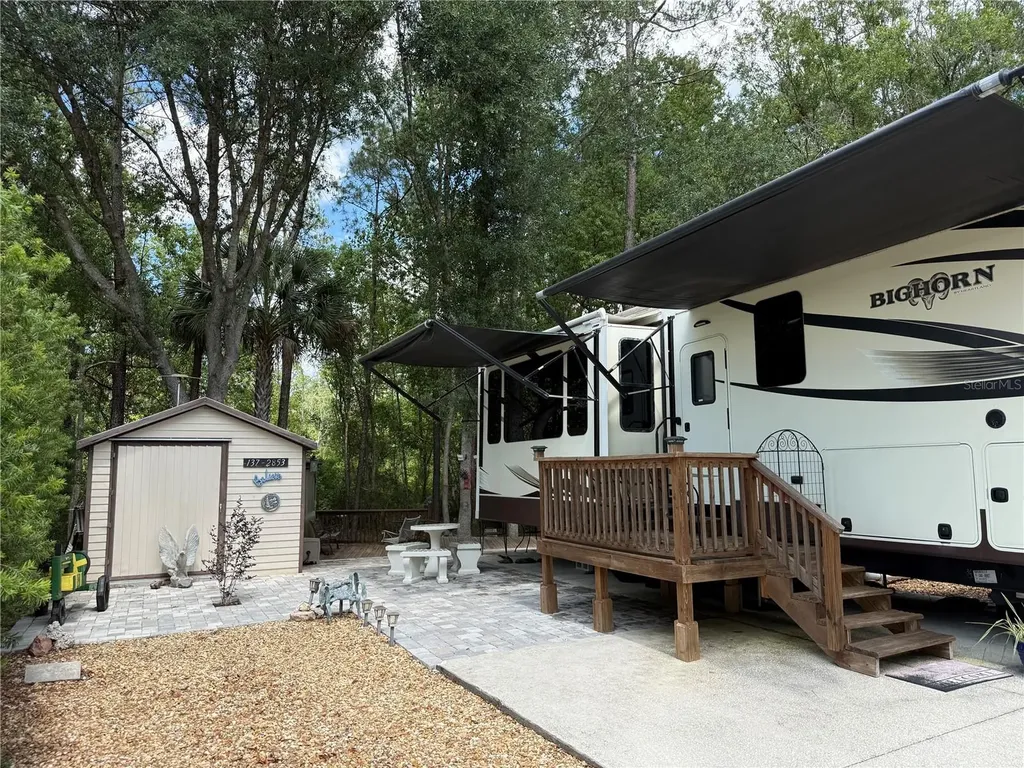 2853 NE 104th Terrace Silver Springs FL 34488