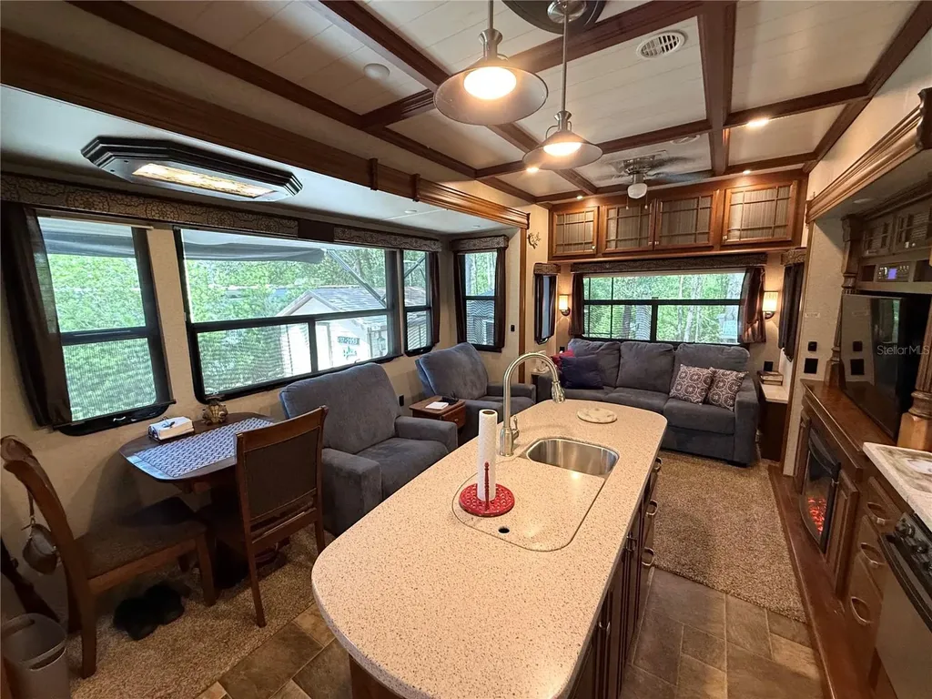 2853 NE 104th Terrace Silver Springs FL 34488