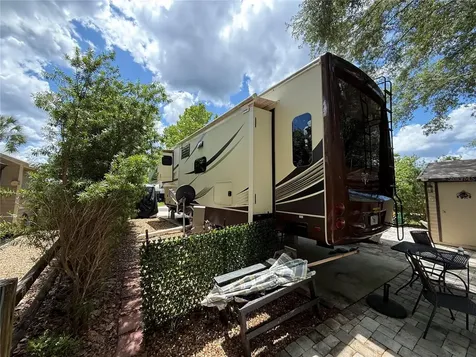 2853 NE 104th Terrace Silver Springs FL 34488