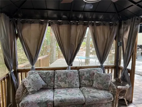 2853 NE 104th Terrace Silver Springs FL 34488