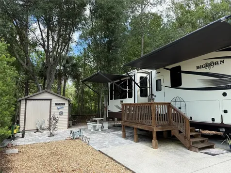 2853 NE 104th Terrace Silver Springs FL 34488