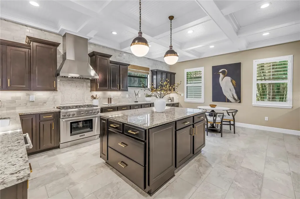 6237 Signature Pointe Lane Bradenton FL 34210