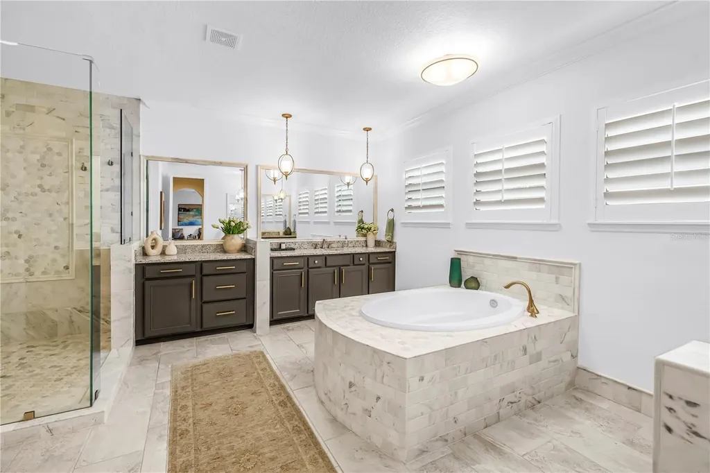6237 Signature Pointe Lane Bradenton FL 34210