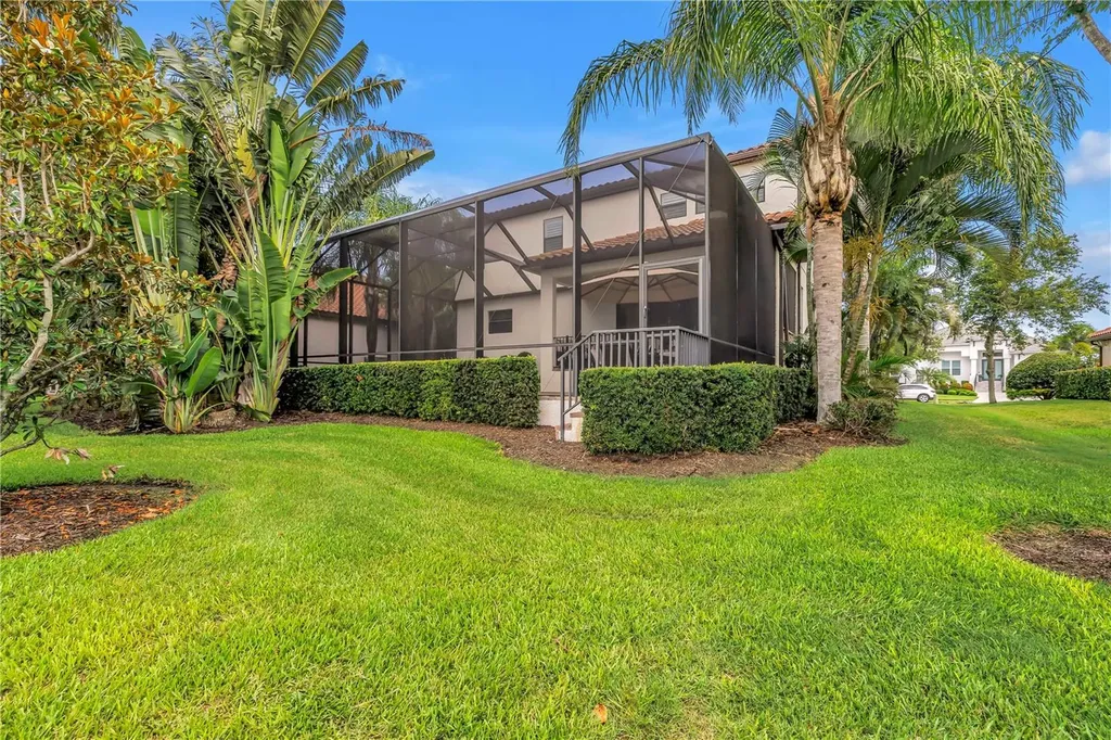 6237 Signature Pointe Lane Bradenton FL 34210