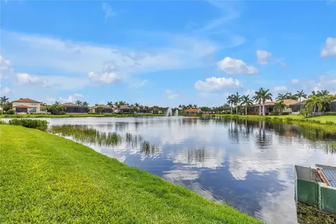 6237 Signature Pointe Lane Bradenton FL 34210