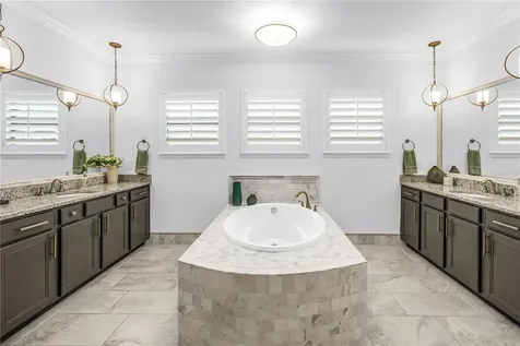 6237 Signature Pointe Lane Bradenton FL 34210