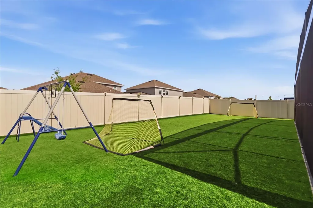 4519 Lions Gate Avenue Clermont FL 34711