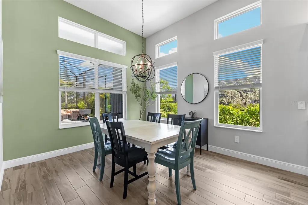 4645 Antrim Drive Sarasota FL 34240