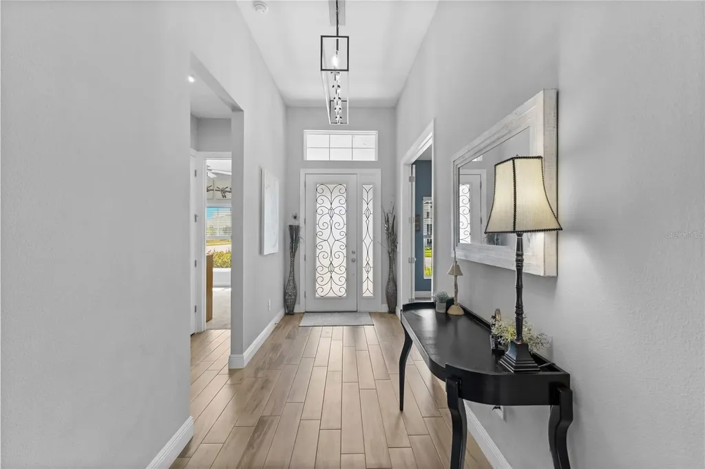4645 Antrim Drive Sarasota FL 34240