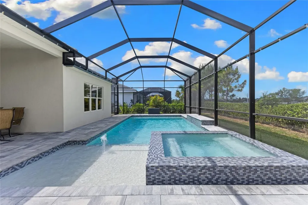 4645 Antrim Drive Sarasota FL 34240