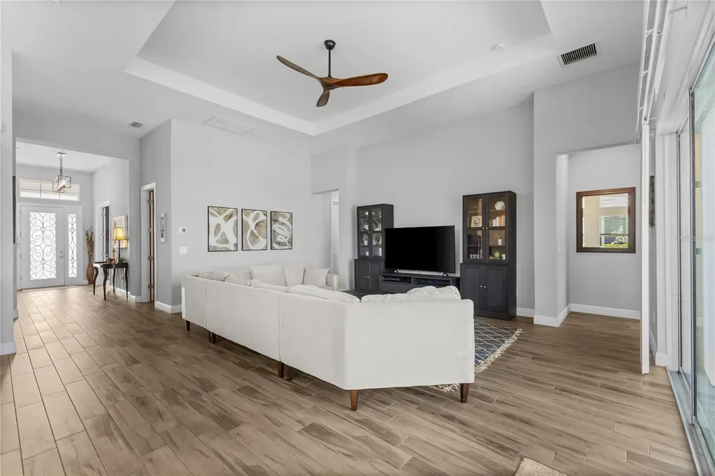 4645 Antrim Drive Sarasota FL 34240