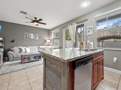 4441 NW 48th Terrace Tamarac FL 33319