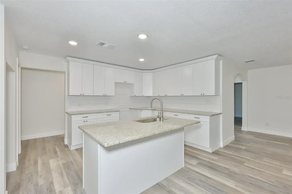 8410 Lava Place Tampa FL 33615
