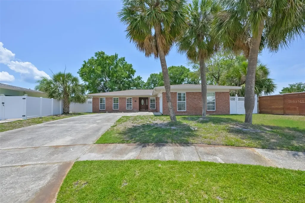 8410 Lava Place Tampa FL 33615