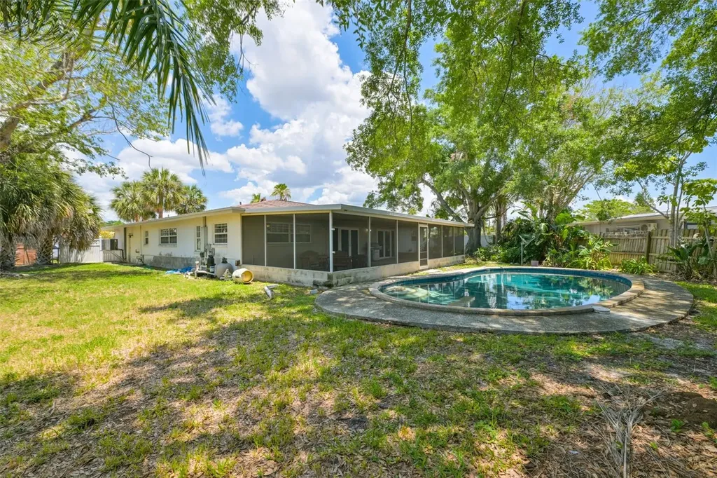 8410 Lava Place Tampa FL 33615