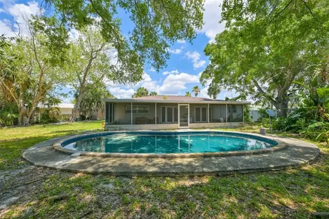 8410 Lava Place Tampa FL 33615