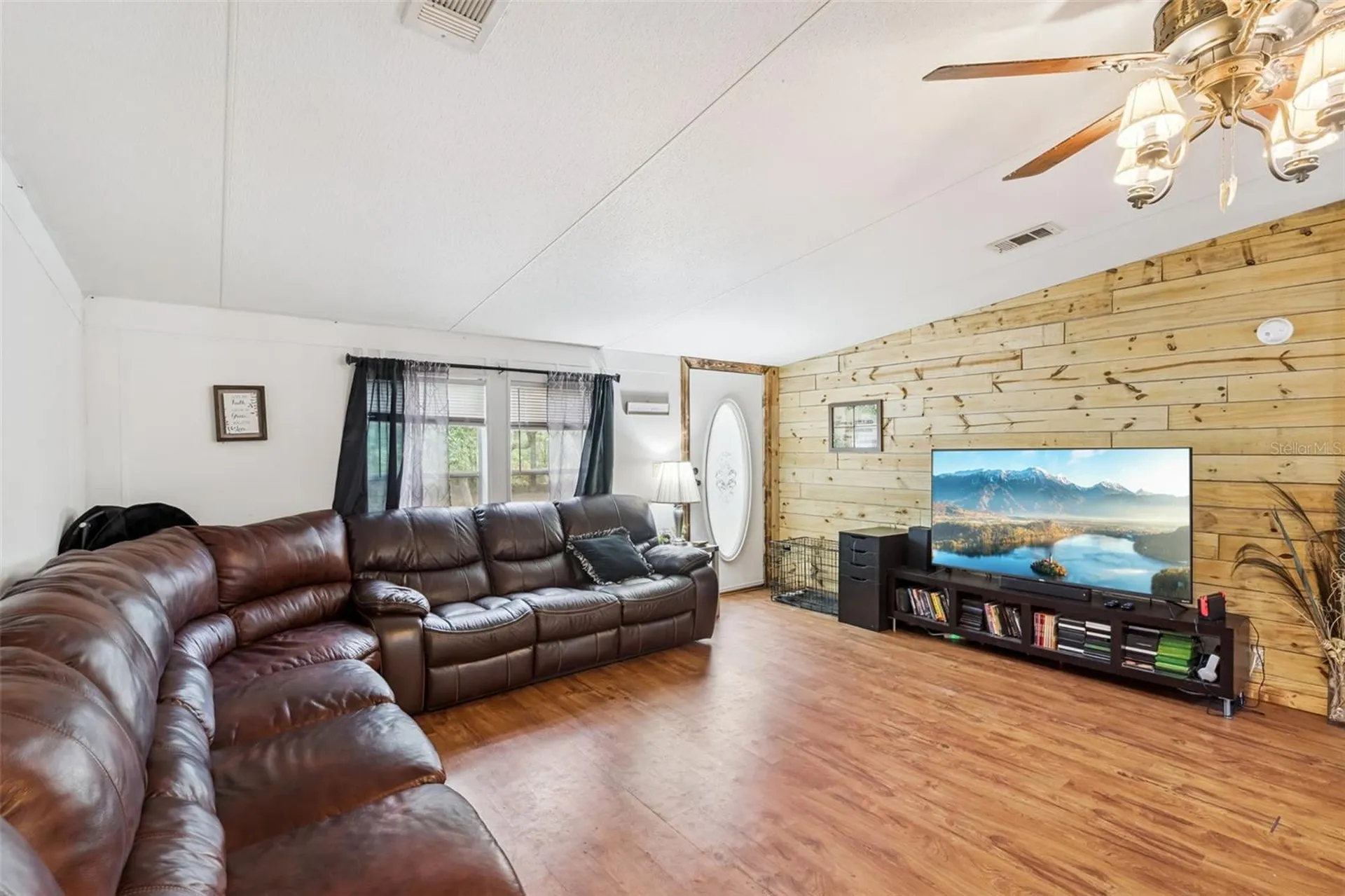 28100 SE 171st Street Umatilla FL 32784