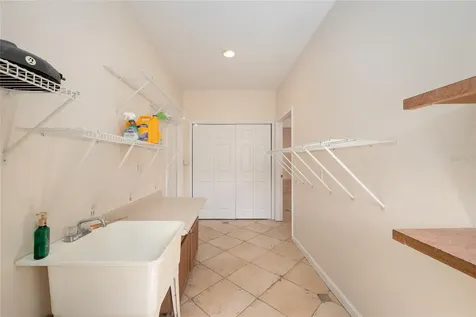 1015 Venetian Avenue Orlando FL 32804