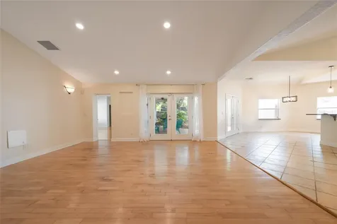 1015 Venetian Avenue Orlando FL 32804