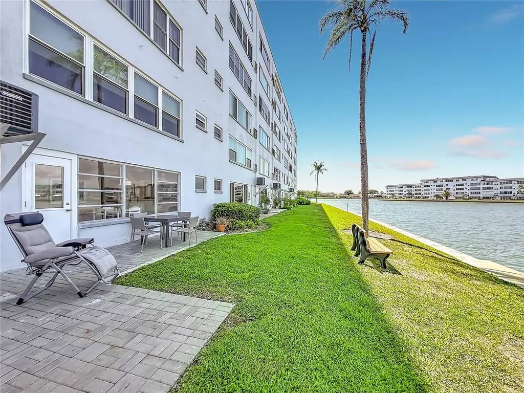 5925 Shore Boulevard S Gulfport FL 33707