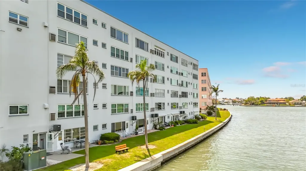 5925 Shore Boulevard S Gulfport FL 33707