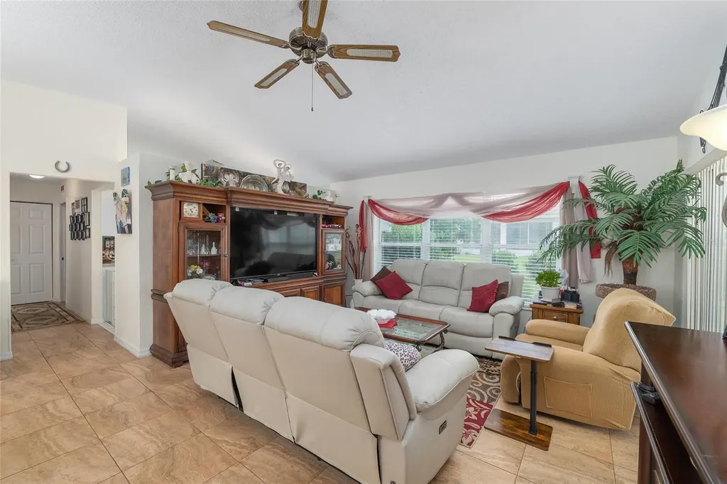 11563 SW 74th Court Ocala FL 34476
