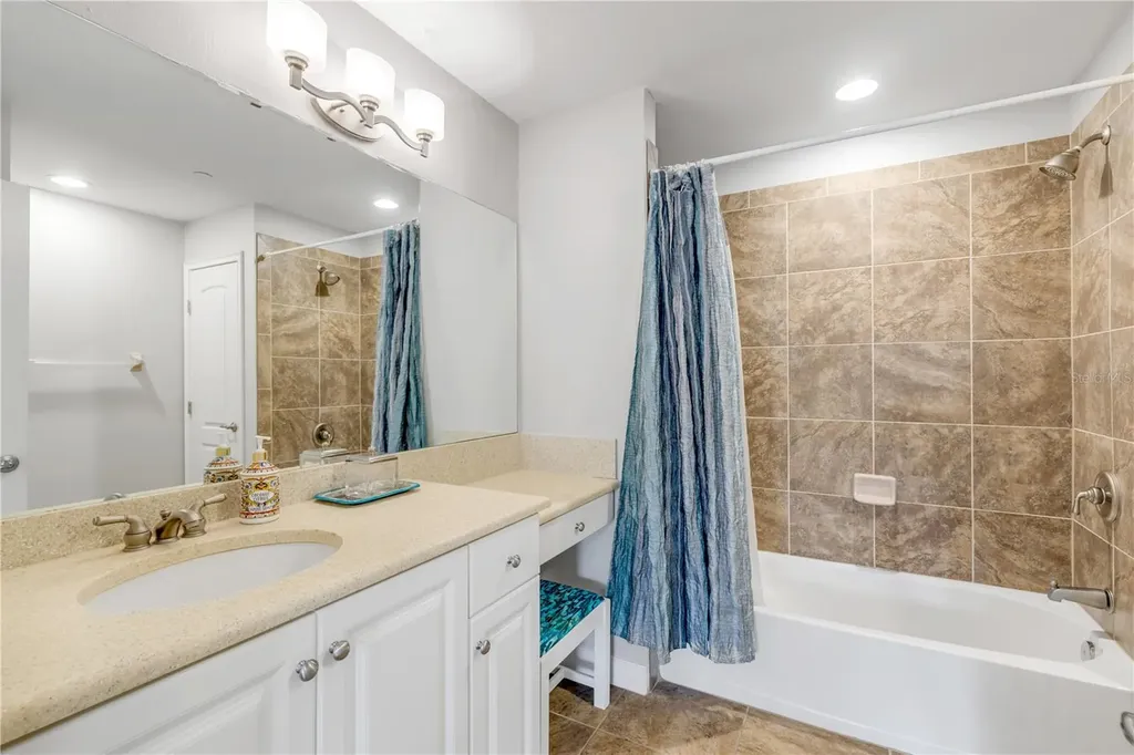 424 Luna Bella Lane New Smyrna Beach FL 32168