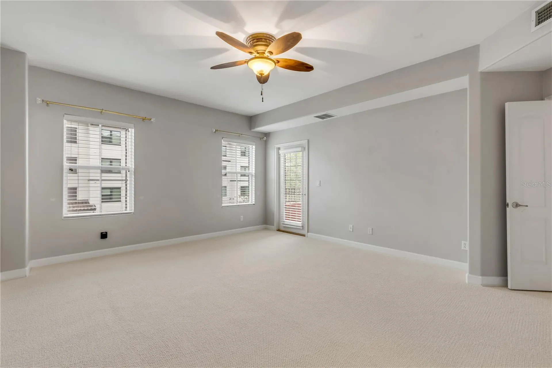424 Luna Bella Lane New Smyrna Beach FL 32168