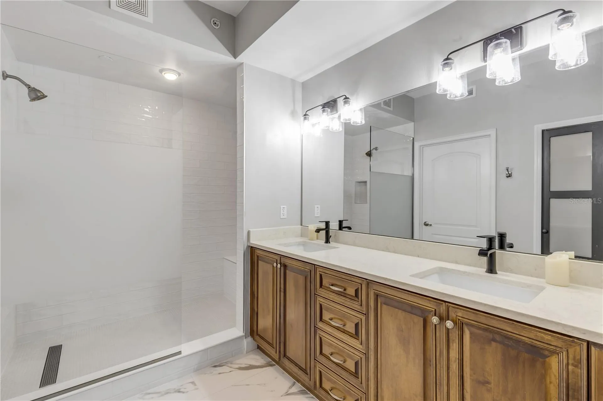 424 Luna Bella Lane New Smyrna Beach FL 32168